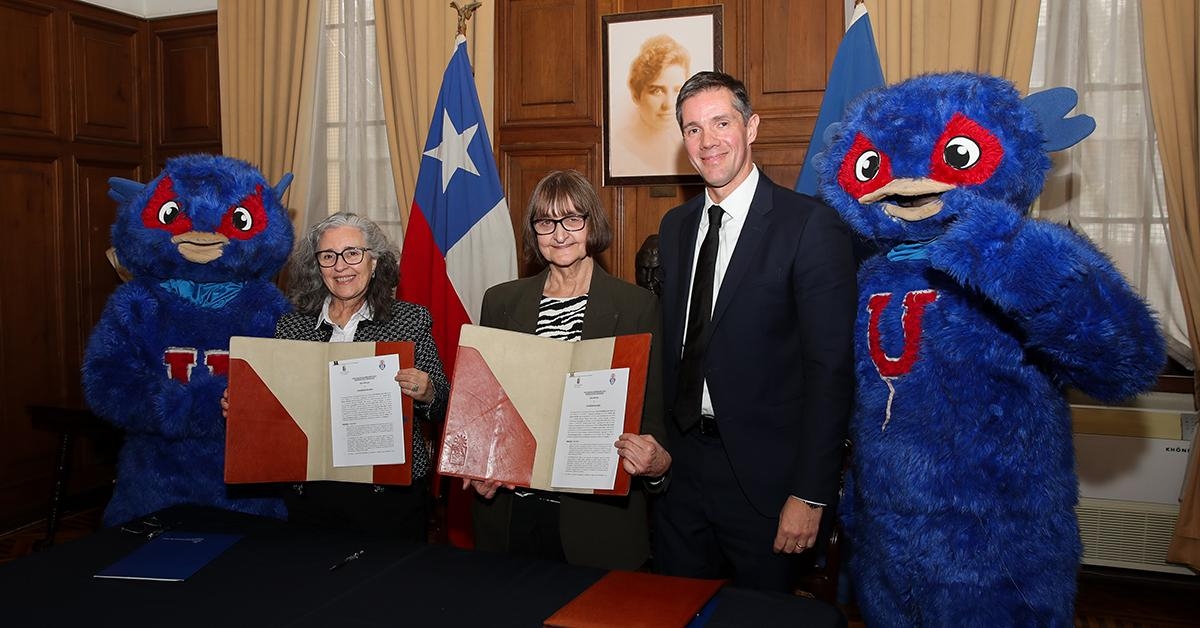Firmamos un convenio con la Casa de Estudios que otorga beneficios a toda la comunidad universitaria