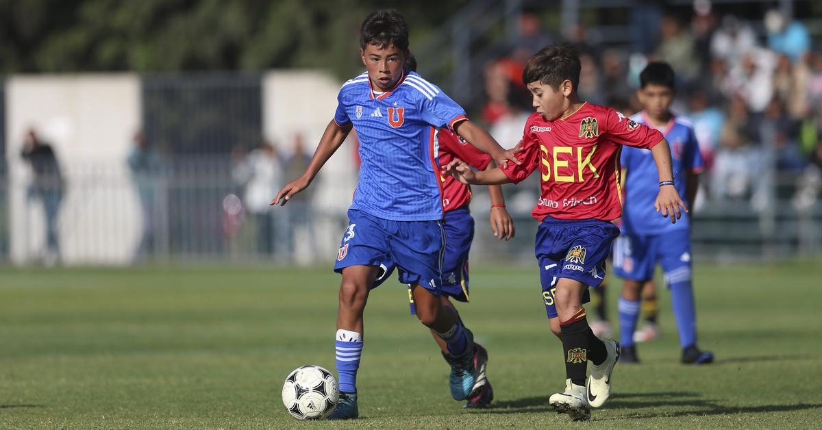 Azules Sub 11 derrotaron a Unión Española y son finalistas del Formativo Infantil