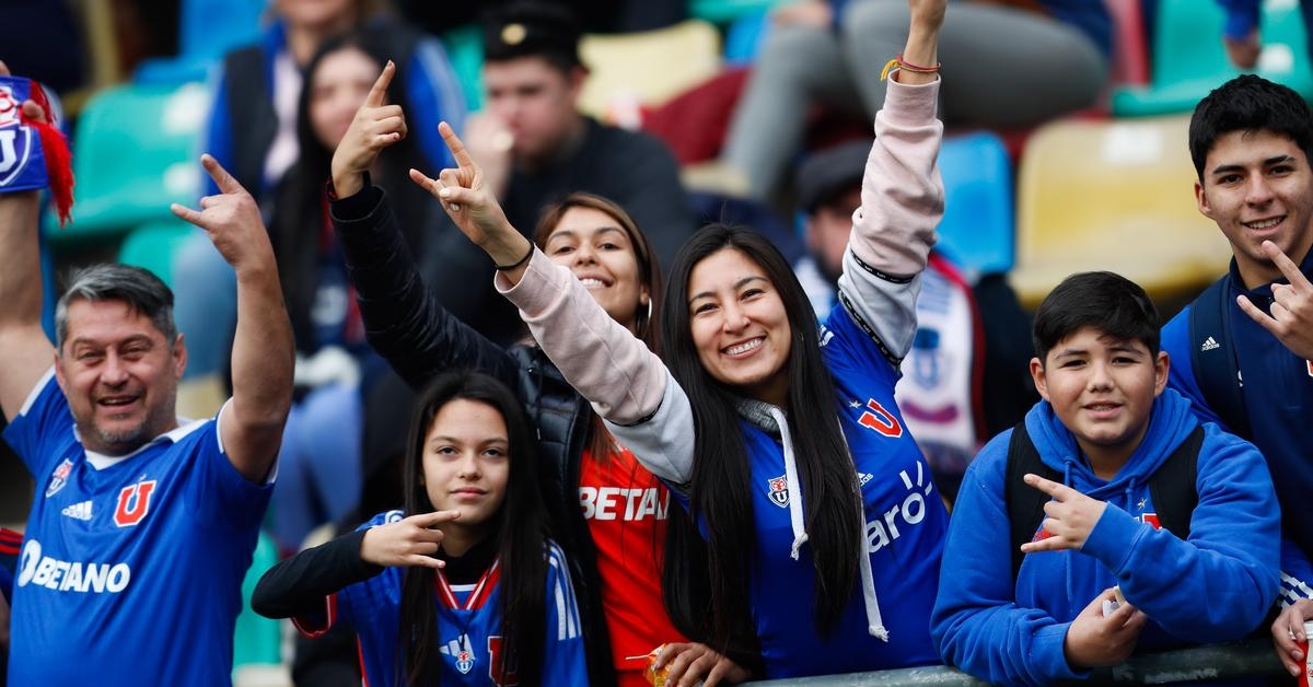 Hinchas - Partido FEM vs UC (Fecha 1 - 2da Rueda - Campeonato 2023)