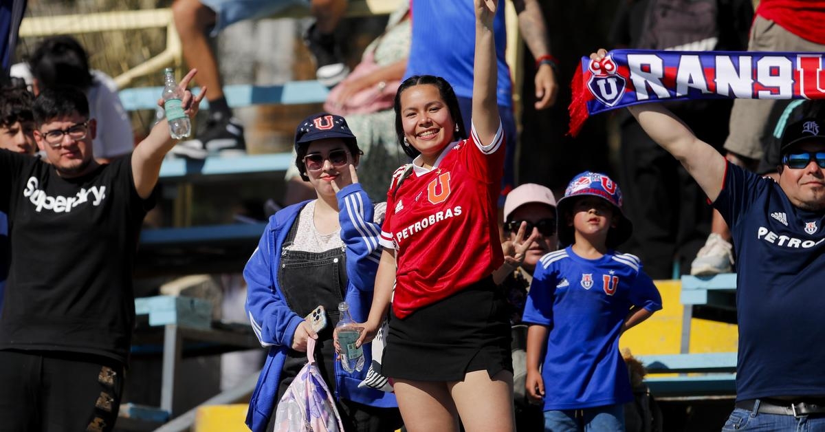 Hinchas - Partido vs U. Española FEM (Cuartos vuelta - Campeonato 2024)