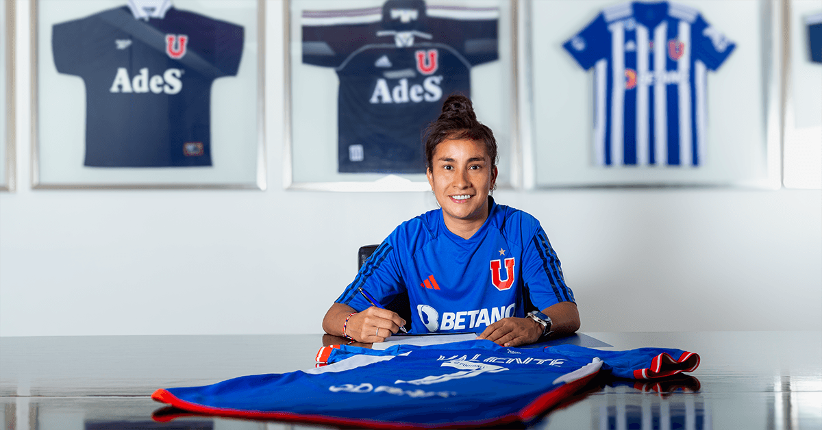 Rebeca Fernández renovó con las Leonas por una nueva temporada