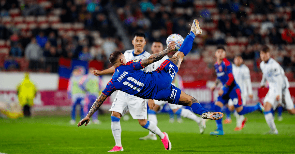 ¡Impulsados con un golazo de Eduardo Vargas vencimos a Huachipato!