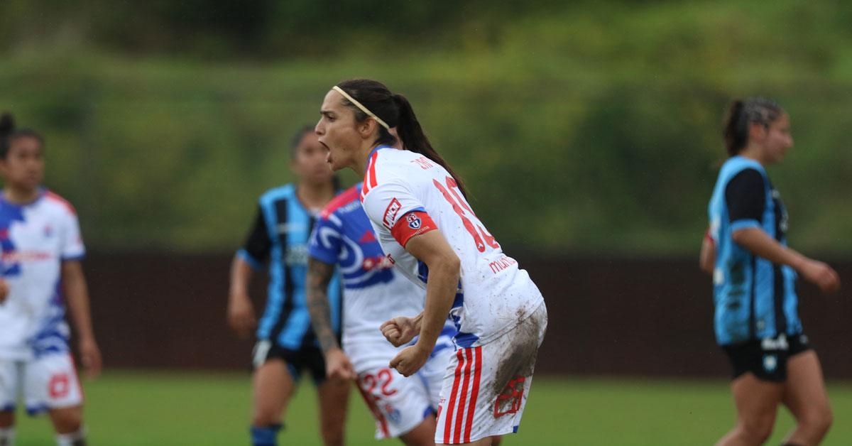 Goleada de las Leonas: Iniciamos los playoffs venciendo a Huachipato
